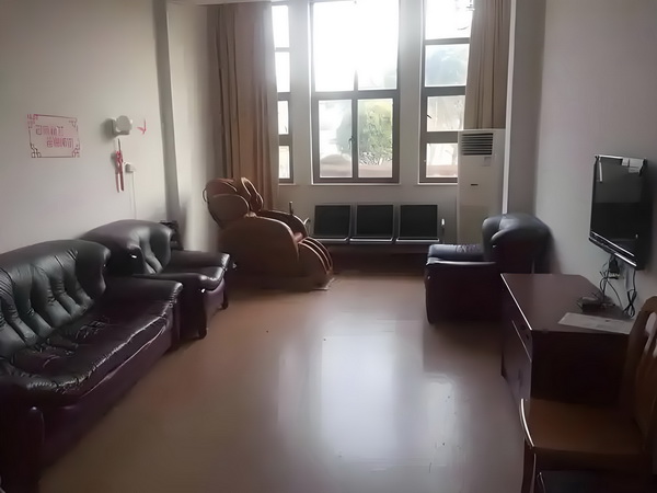 宝儿的狼君